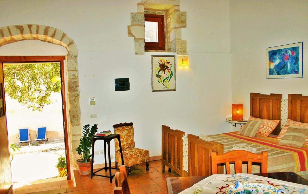 Bed and Breakfast Vinciucci Ispica Exterior foto